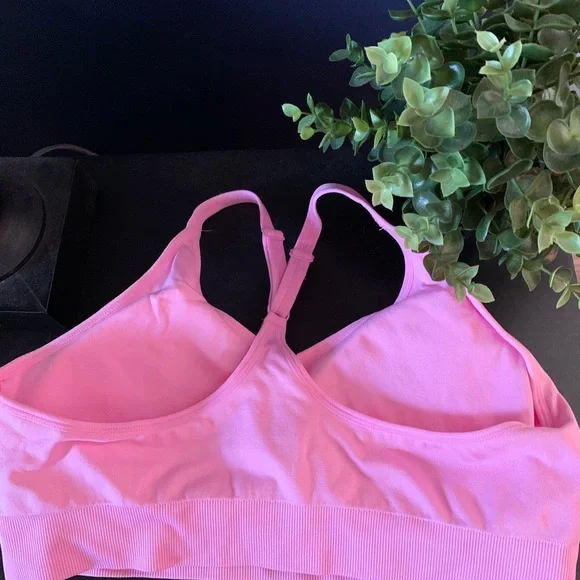 Puma - Picture 2 of 4